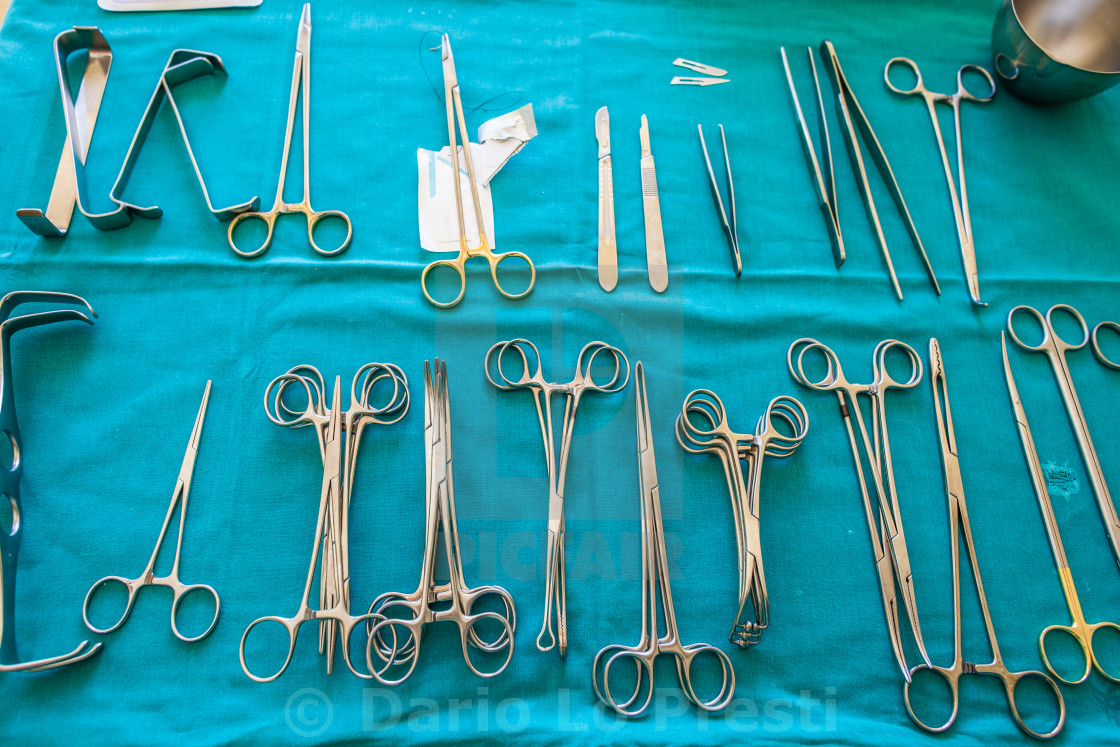 Хирургические инструменты для грыжесечения